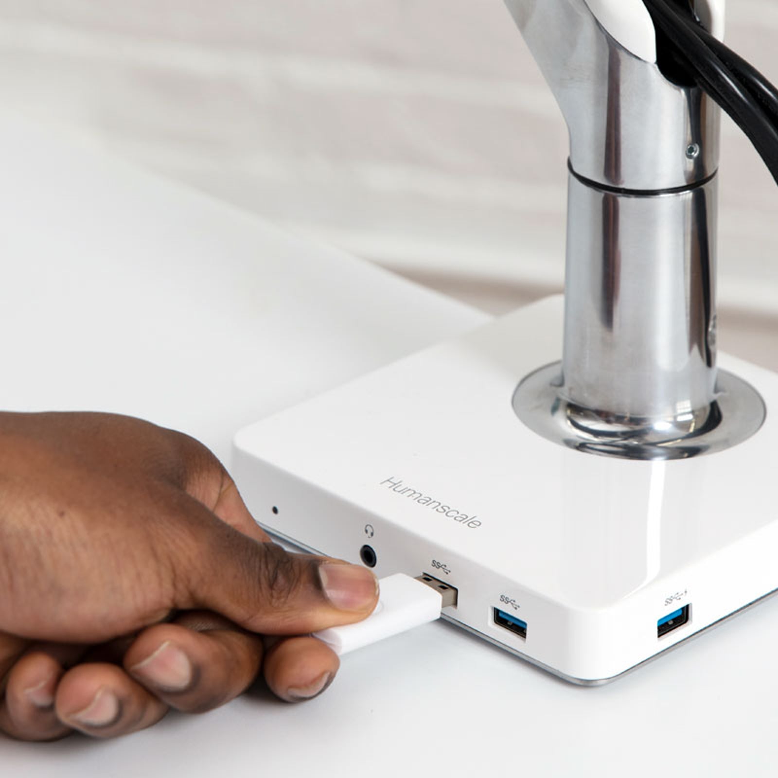 M/CONNECT™ DOCKING STATION
