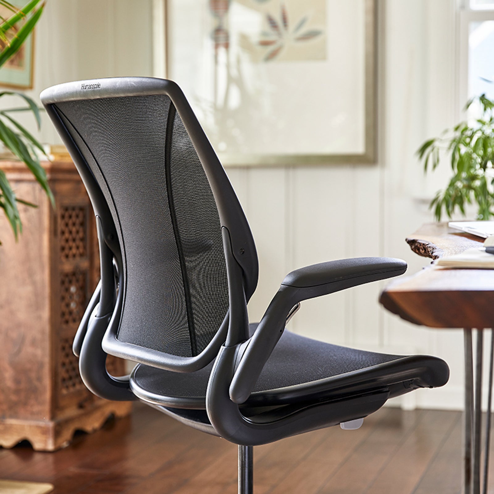 WORLD ONE TASK CHAIR